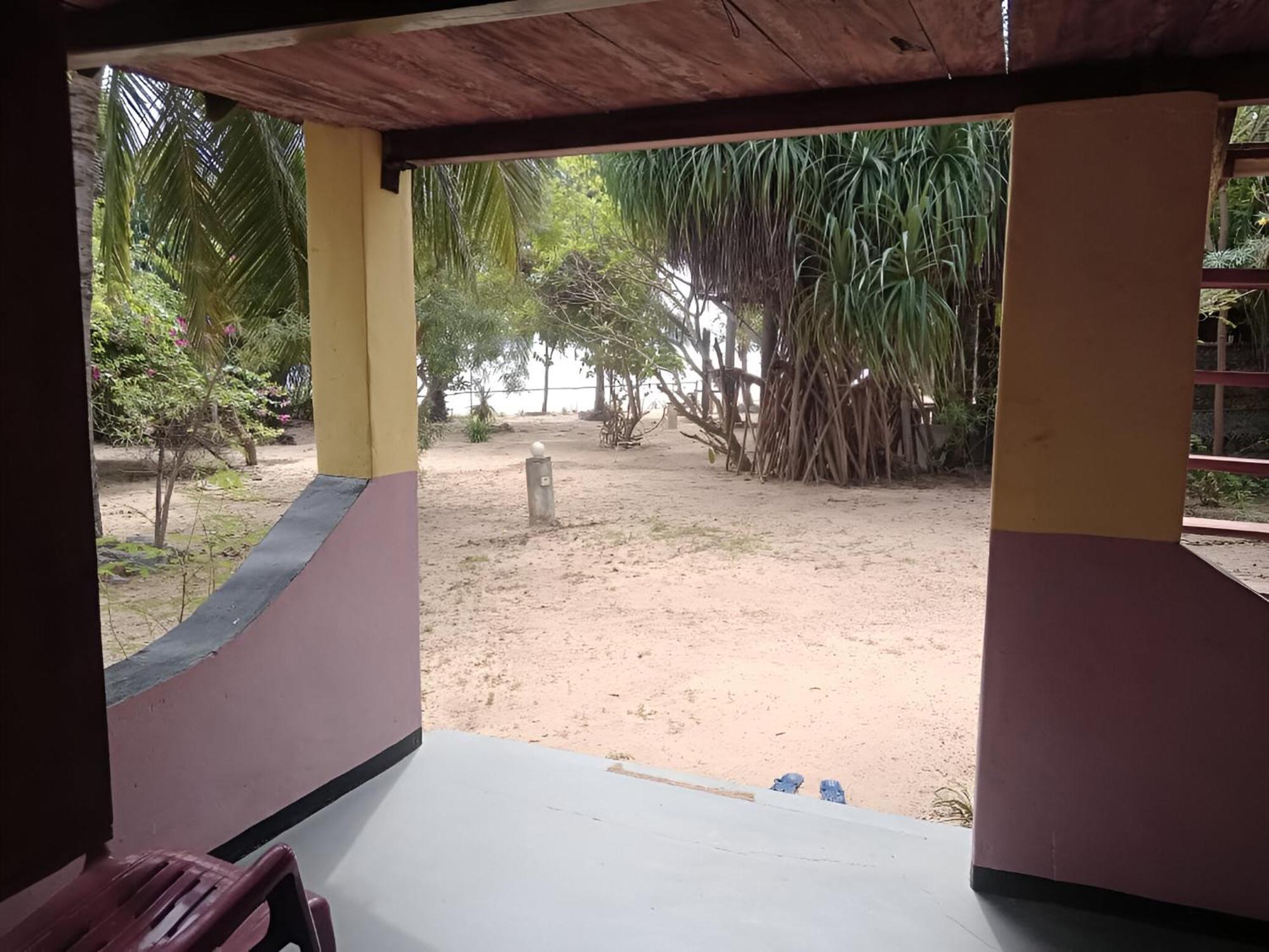 Breezy Beach Cabanas Arugam Bay Exterior foto